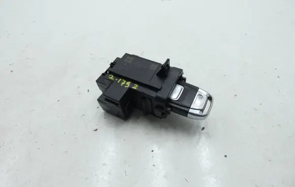 Audi A4 S4 B8 8K Ignition lock 8K0909131D 5114000034398001 3330430104