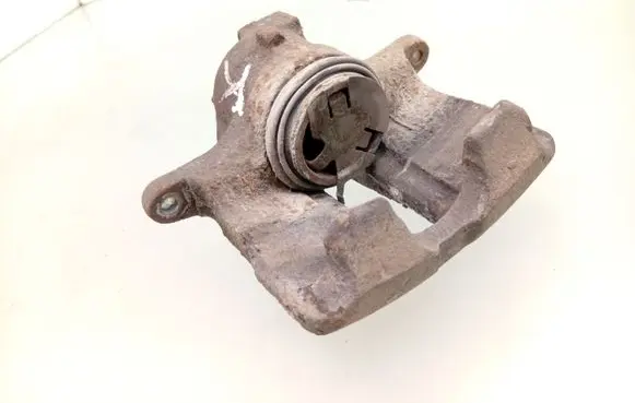 Volkswagen PASSAT B5 Front brake caliper