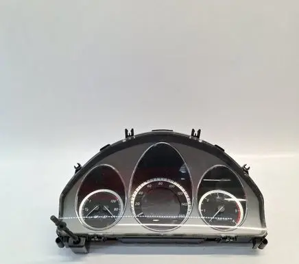 Mercedes-Benz C W204 Speedometer (instrument cluster) A2049004005 A2049016300