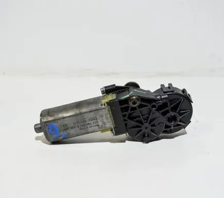 Volkswagen PASSAT B7 USA Other devices 821418074