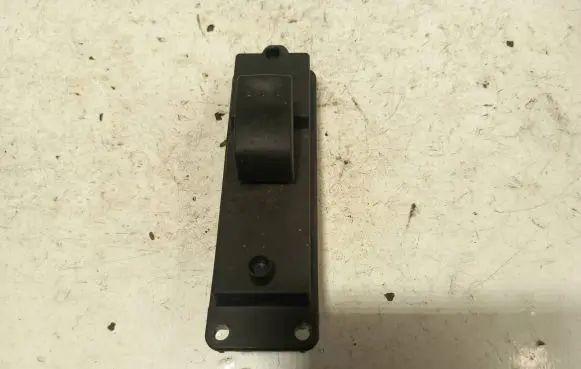 Mazda 3 I Electric window control switch 03123120