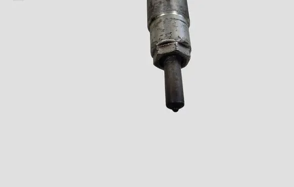 Mazda 6 Fuel injector R2AA13H50