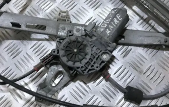Peugeot 206 Front door window regulator motor