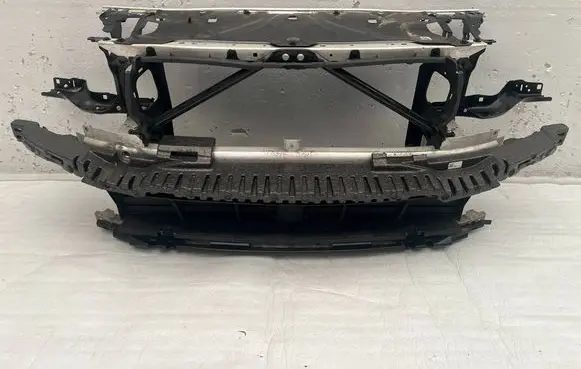 BMW 5 G30 G31 G38 Radiator support slam panel 7435938