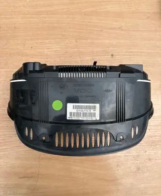 Speedometer (instrument cluster)