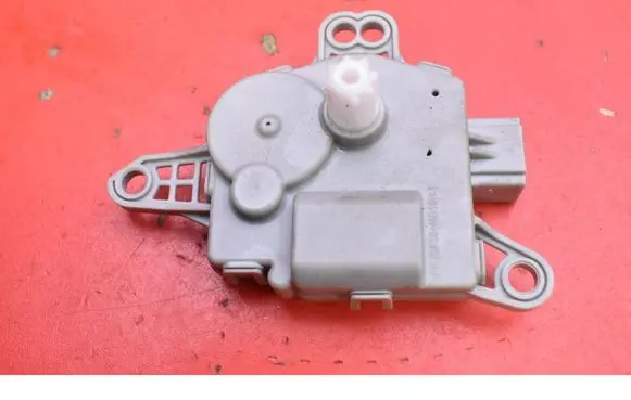 KIA Sportage Air flap motor/actuator EA1F1DN8AB02