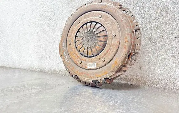 Opel Insignia A Pressure plate 55581279