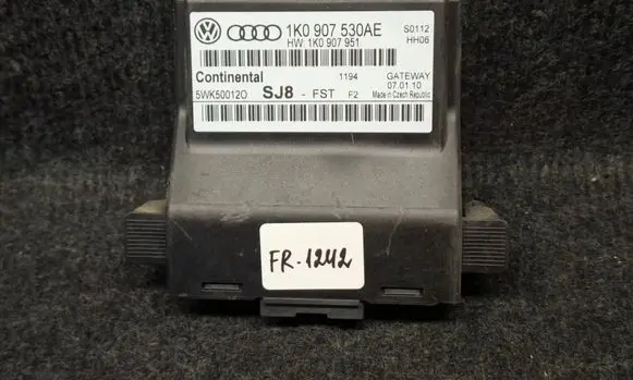 Volkswagen Golf VI Gateway control module 1K0907530AE 1K0907951