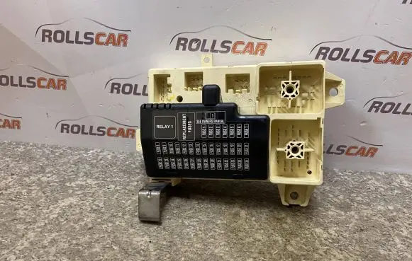 Jaguar S-Type Fuse module 4R8T14A067AB 0107051