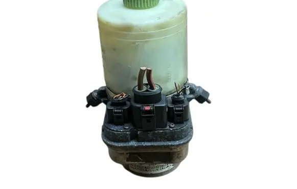 Volkswagen Golf IV Power steering pump 6Q0423156AB 6Q0423371