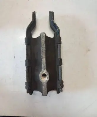 Volvo S80 Engine mount bracket 31262935
