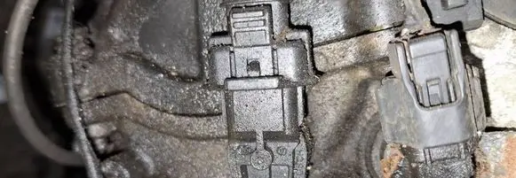 Chevrolet Captiva Camshaft position sensor 12808424