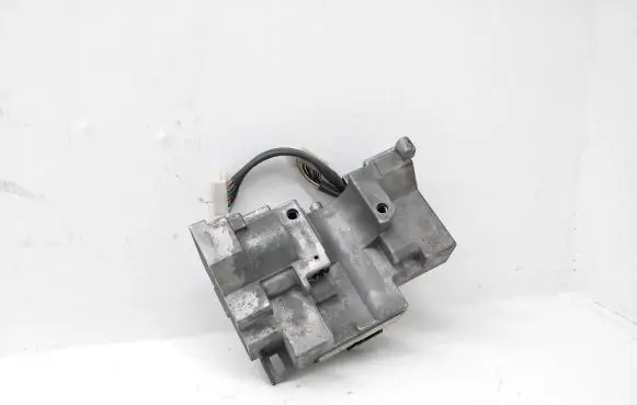 Mazda 3 III Steering wheel lock AZ91D K7400 EL02