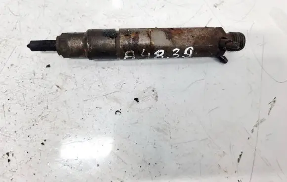 Audi A4 S4 B5 8D Fuel injector 028130201G