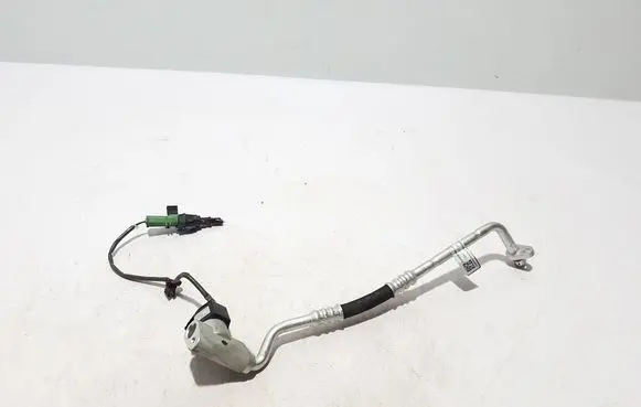 Air conditioning (A/C) pipe/hose