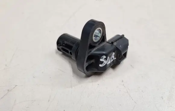 Subaru Outback Camshaft position sensor J5T33471 8222