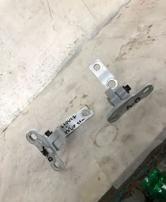 Volvo XC40 Front door hinge set 31457072