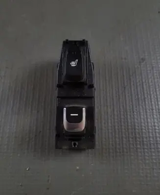 KIA Sportage Seat heating switch 93590F1020