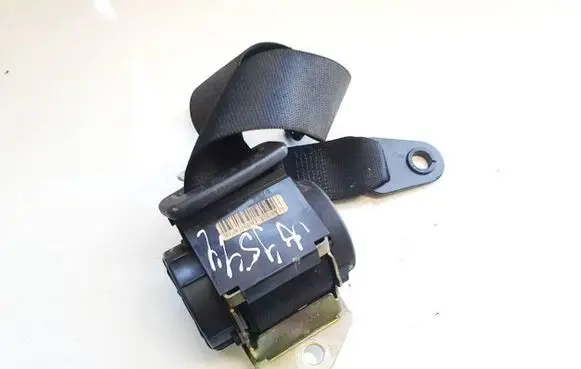 Mini Cooper Countryman R60 Rear seatbelt g8975a