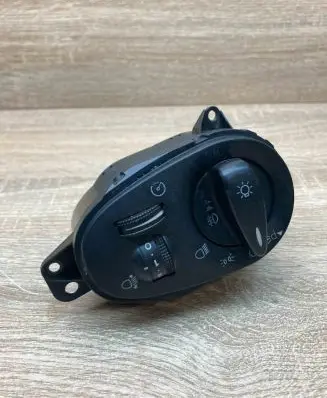 Ford Focus Light switch 498610