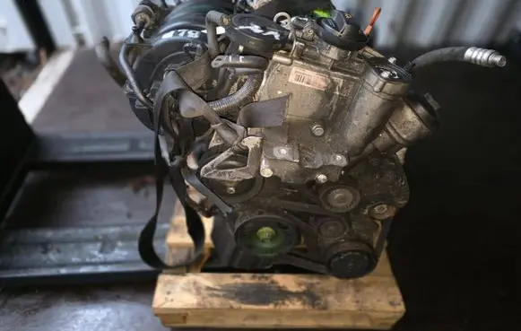 Volkswagen Golf V Engine swap BLP