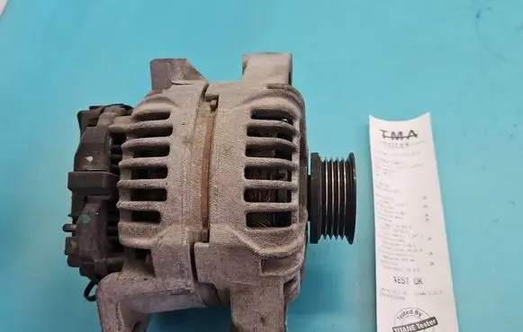 Opel Astra H Generator/alternator 0124425025 IMPRK1588320