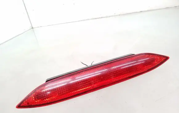 Mitsubishi Colt Third/center stoplight MR957379 27940002