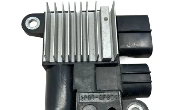 Toyota Yaris XP210 Coolant fan relay 89257K0020 89257-K0020