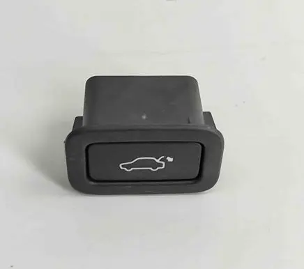 Jaguar XE Tailgate/boot open switch button 31412055AA