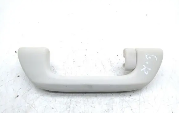 Honda CR-V Rear interior roof grab handle