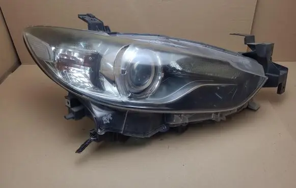 Mazda 6 Headlight/headlamp 