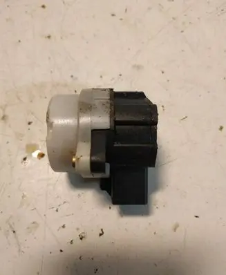 Volvo V70 Ignition lock contact 8645228