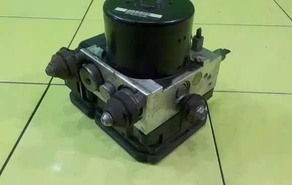 Honda Insight ABS Pump 57110TM8G122M1