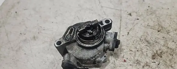 Volvo V50 Vacuum pump 9684786780