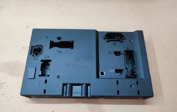 Mercedes-Benz S W221 SAM control unit A2219003602