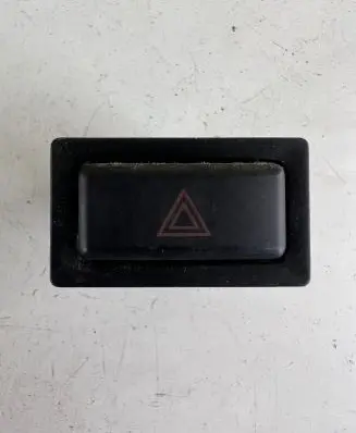 Toyota Land Cruiser (HDJ90) Hazard light switch 157963