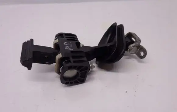 Alfa Romeo 159 Front door check strap stopper 60690659