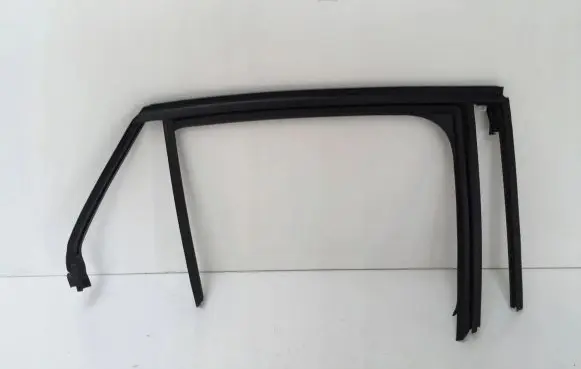 Opel Corsa F Rubber seal rear door window/glass 9823226380