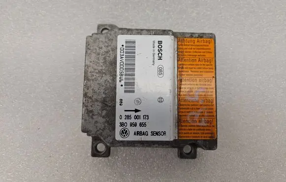 Volkswagen PASSAT B5 Airbag control unit/module 3B0959655