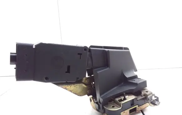 Mitsubishi Carisma Rear door lock