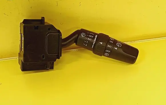 Mazda 5 Wiper control stalk 17D682