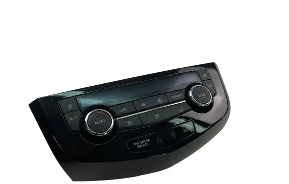 Nissan Qashqai Interior fan control switch 275004EA1A