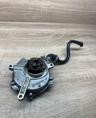 Audi A4 S4 B5 8D Vacuum pump 06D145108F 012745 ST617M1