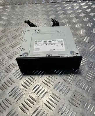 Volkswagen Polo VI Ignition key card reader 3Q0035842C