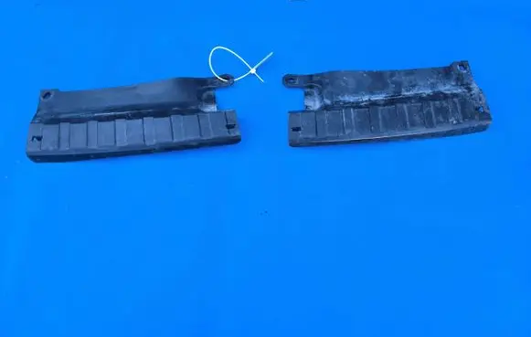 BMW X5M G05 F95 Rear bumper corner part panel trim 7487526 7487525
