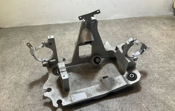 BMW iX3 A/C compressor mount bracket 5A6A68501 21137510 PLCA6E0G5T4B01