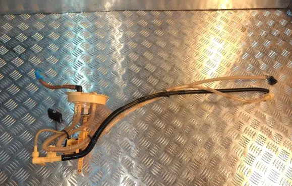 BMW 1 E81 E87 Fuel level sensor 7190944