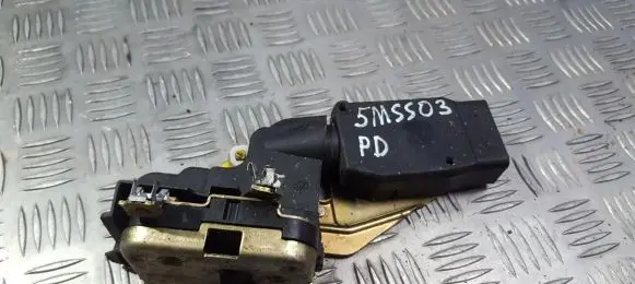 Mitsubishi Space Star Front door lock