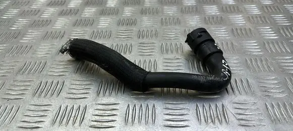 Volvo XC60 Engine coolant pipe/hose 30757896004