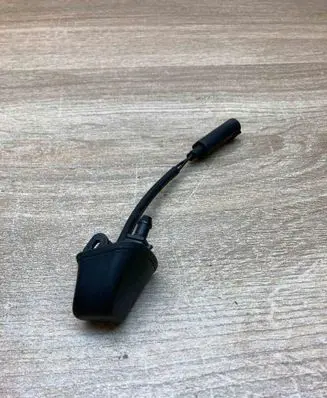 BMW 3 E90 E91 Windshield washer spray nozzle 8365385